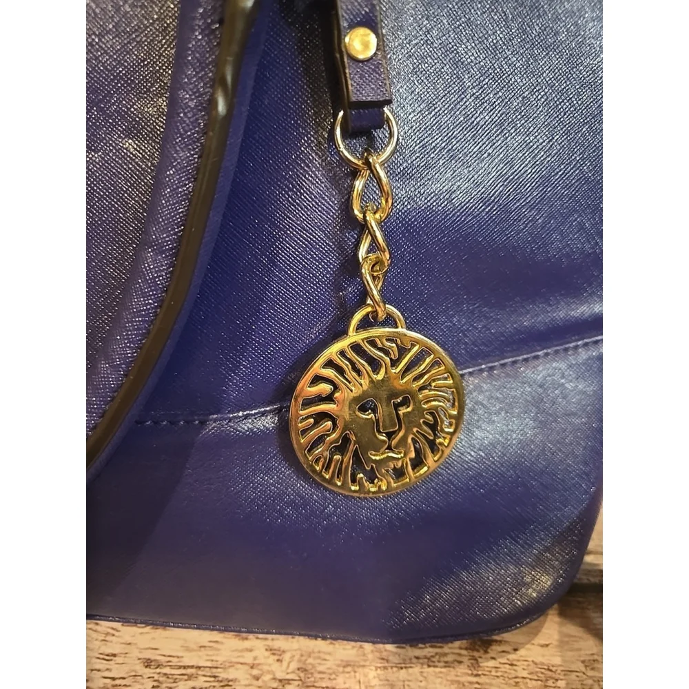 Anne Klein Beautiful Blue Leather Handbag Dome Shaped Excellent Condition (226)